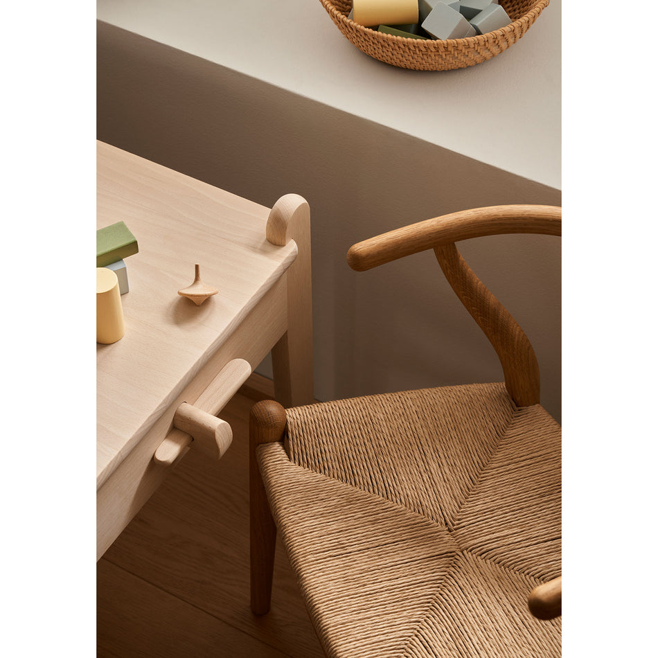 CH24 Children's Wishbone Chair