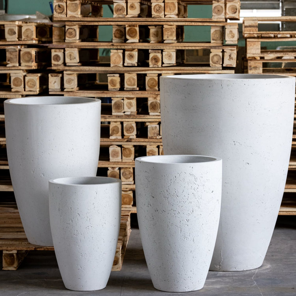 Vessara | White Mist – 40cm Large Tall Concrete Planter – 15L Round Plant Pot