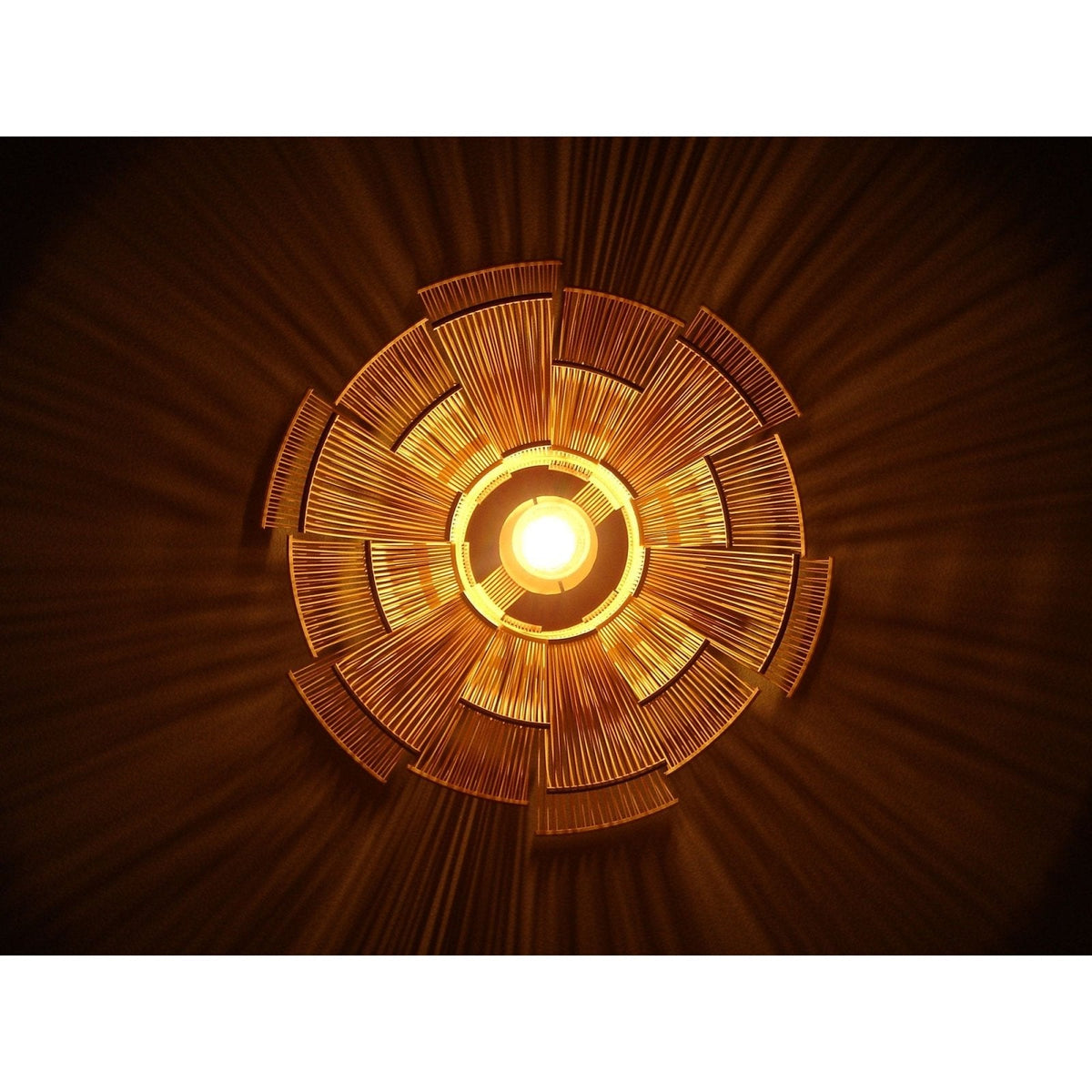 Motarasu - Hokore Pendant Lamp - Skandium London