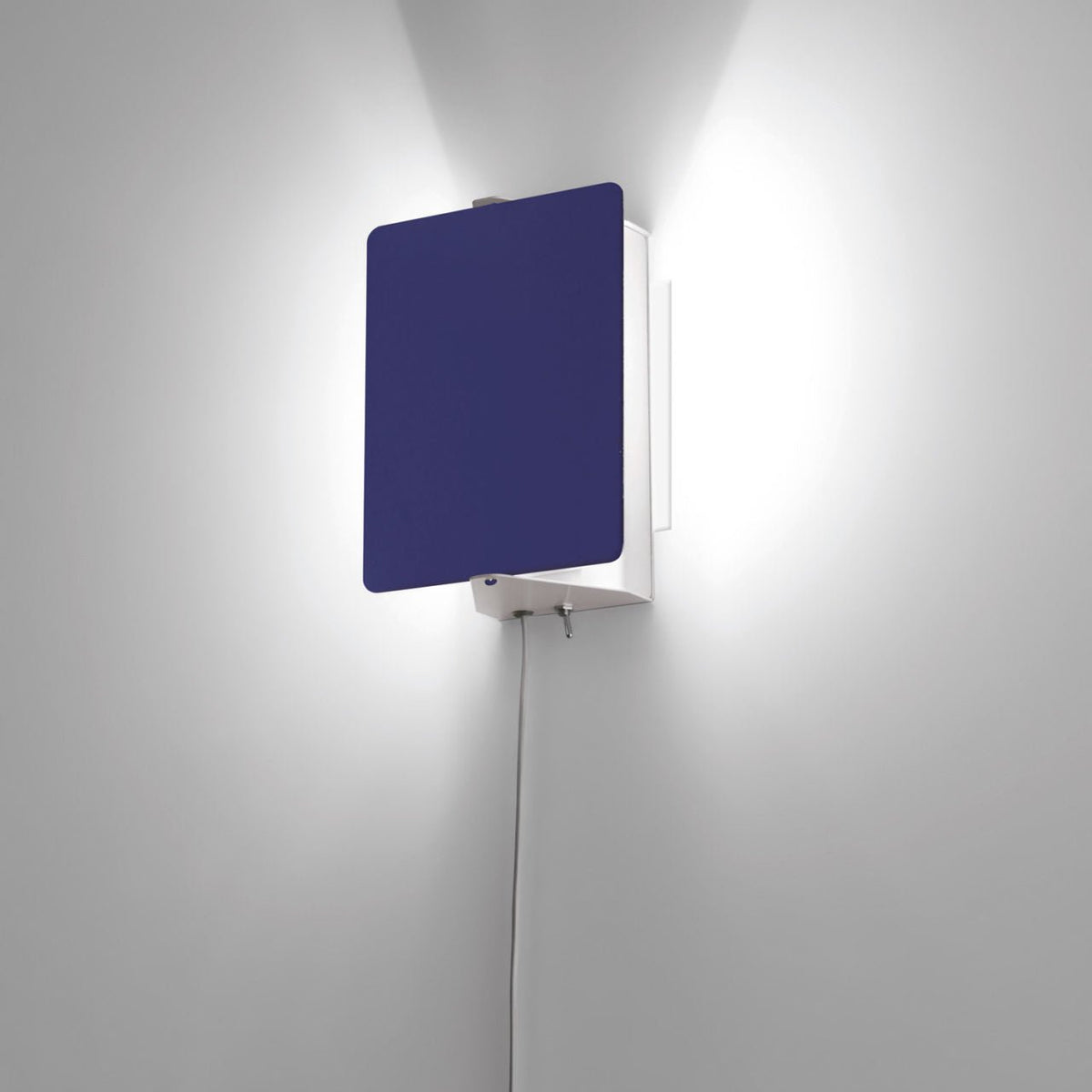 Nemo - Applique a Volet Pivotant - Wall Light - Skandium London