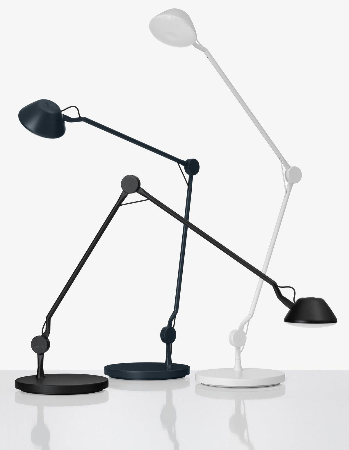 Fritz Hansen Lighting - AQ01™ Table Lamp - Skandium London