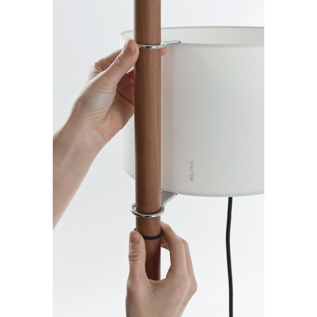 TMM floor lamp | Santa & Cole | Skandium London