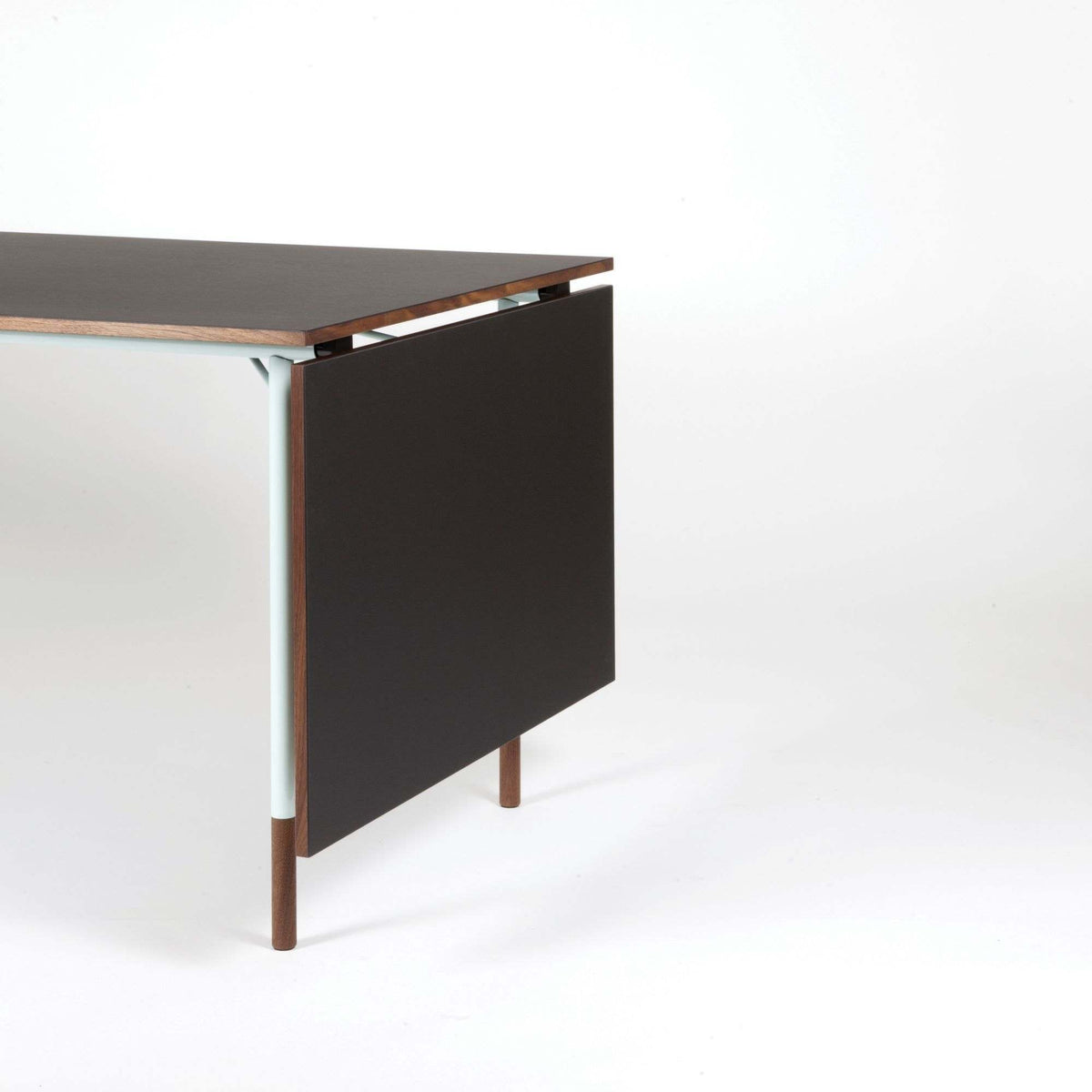 Nyhavn Dining Table With 2 Leaves | House of Finn Juhl | Skandium London