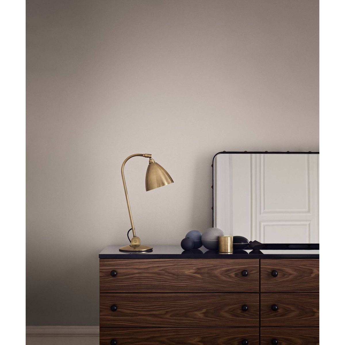 Gubi - BL2 Table Lamp - Ø16 - Skandium London