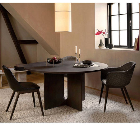 Androgyne Dining Table, Oak | Menu | Skandium London