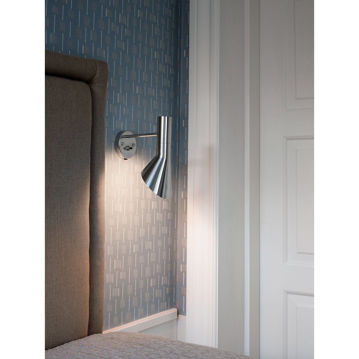 Louis Poulsen - AJ wall lamp - Hardwired - Skandium London