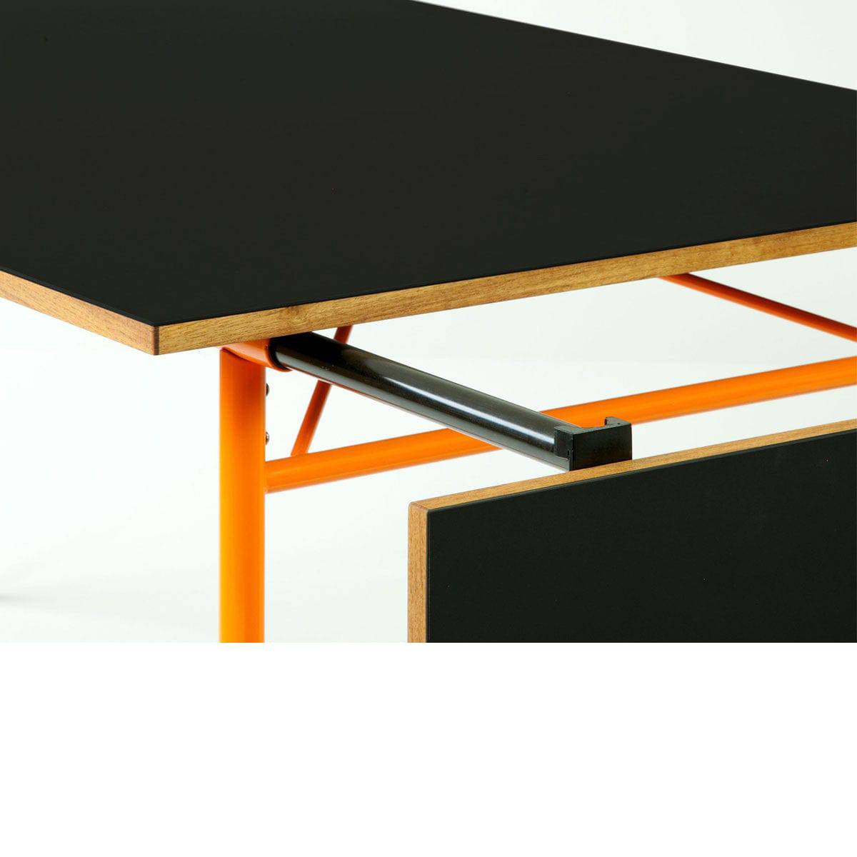 Nyhavn Dining Table With 2 Leaves | House of Finn Juhl | Skandium London