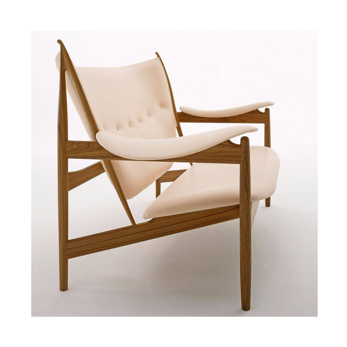 Chieftain sofa | House of Finn Juhl | Skandium London