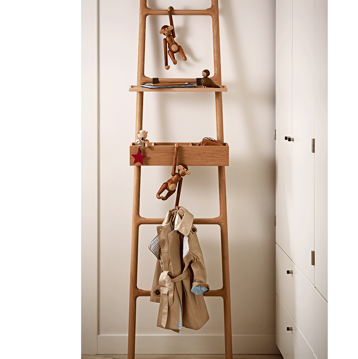 Kay Bojesen wooden monkey | small oak maple | Kay Bojesen | Skandium London