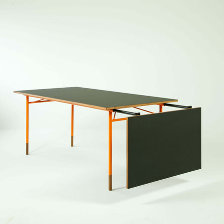 Nyhavn Dining Table With 2 Leaves | House of Finn Juhl | Skandium London