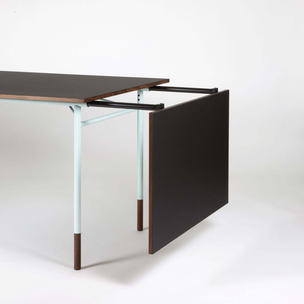 Nyhavn Dining Table With 2 Leaves | House of Finn Juhl | Skandium London