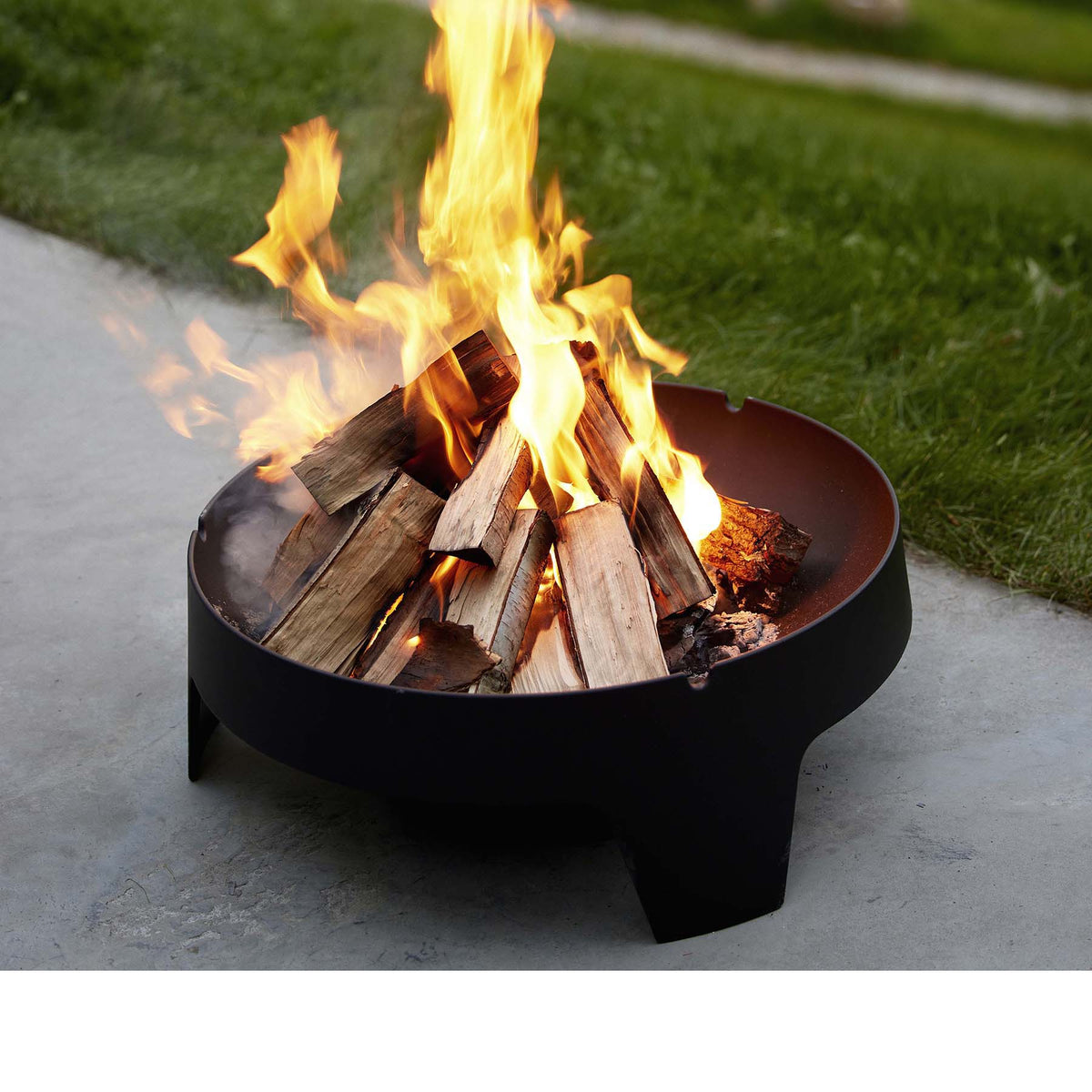 Ember Fire Pit | Small | Cane-line | shop at Skandium London