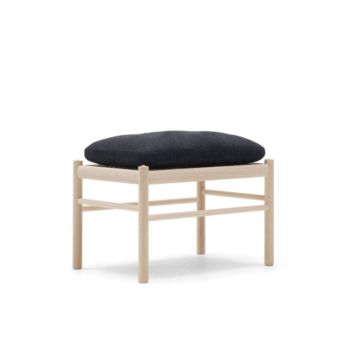 Carl Hansen - OW149 Colonial Chair - Skandium London