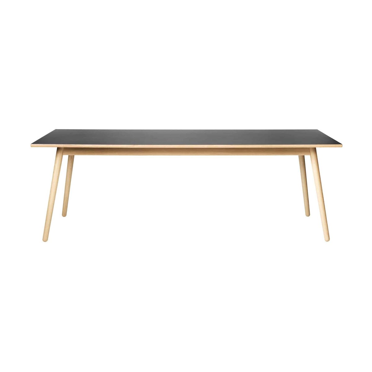 C35C Dining table | FDB | Skandium London