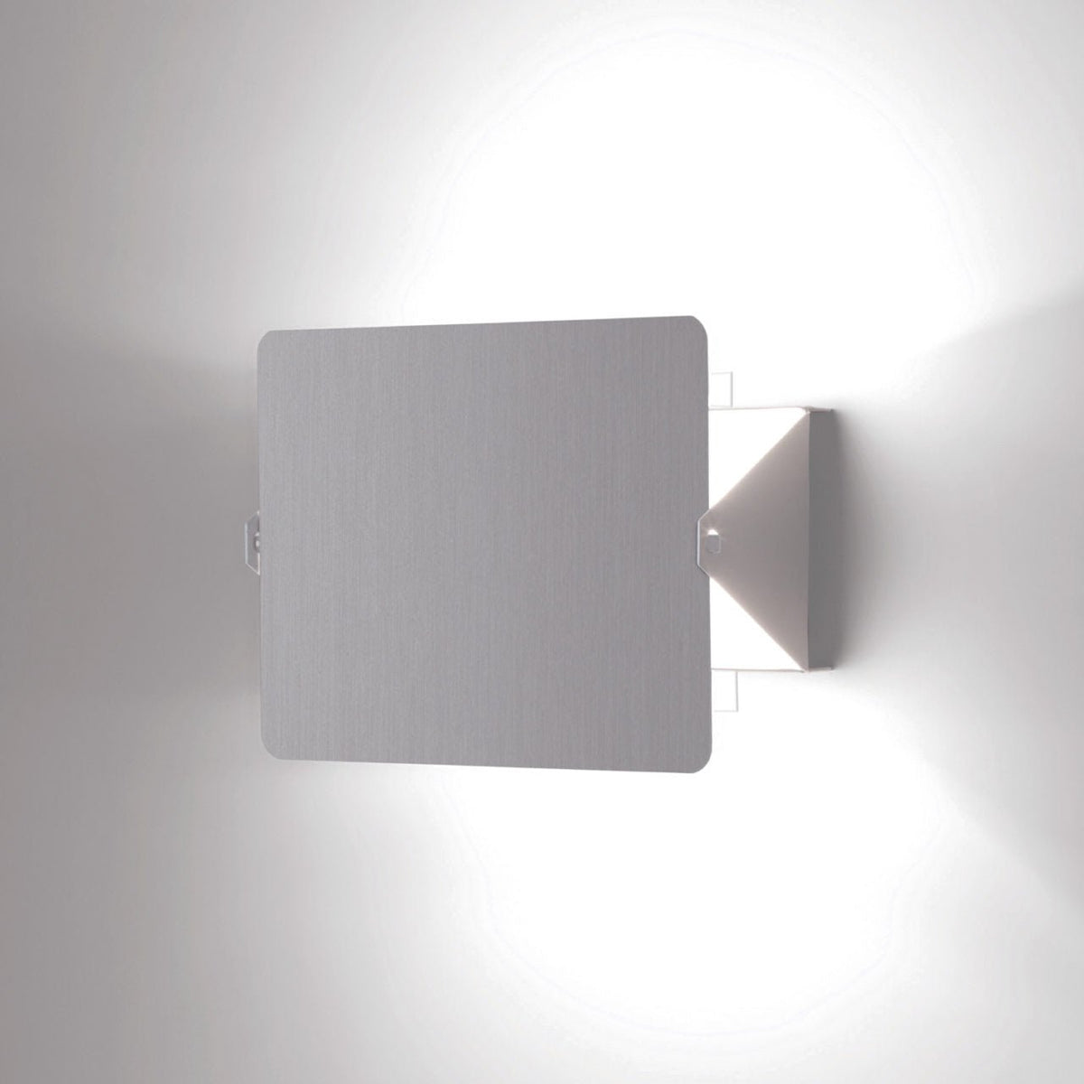 Nemo - Applique a Volet Pivotant - Wall Light - Skandium London
