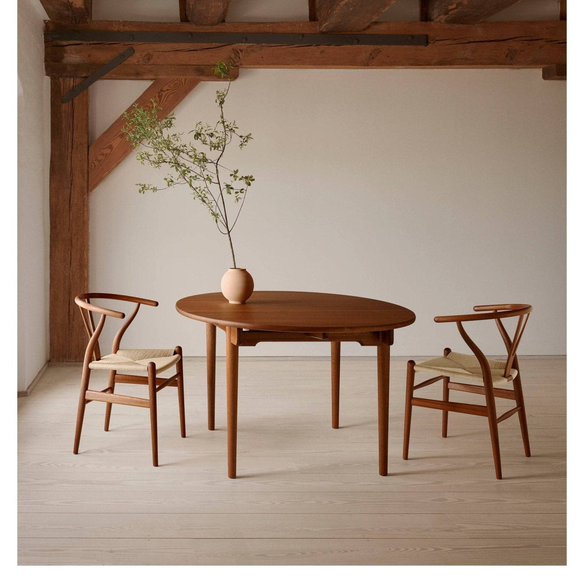 Carl Hansen - CH338 table - Mahogany - Skandium London