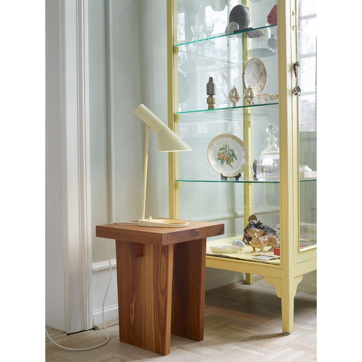 Louis Poulsen - AJ Mini Table Lamp - Skandium London