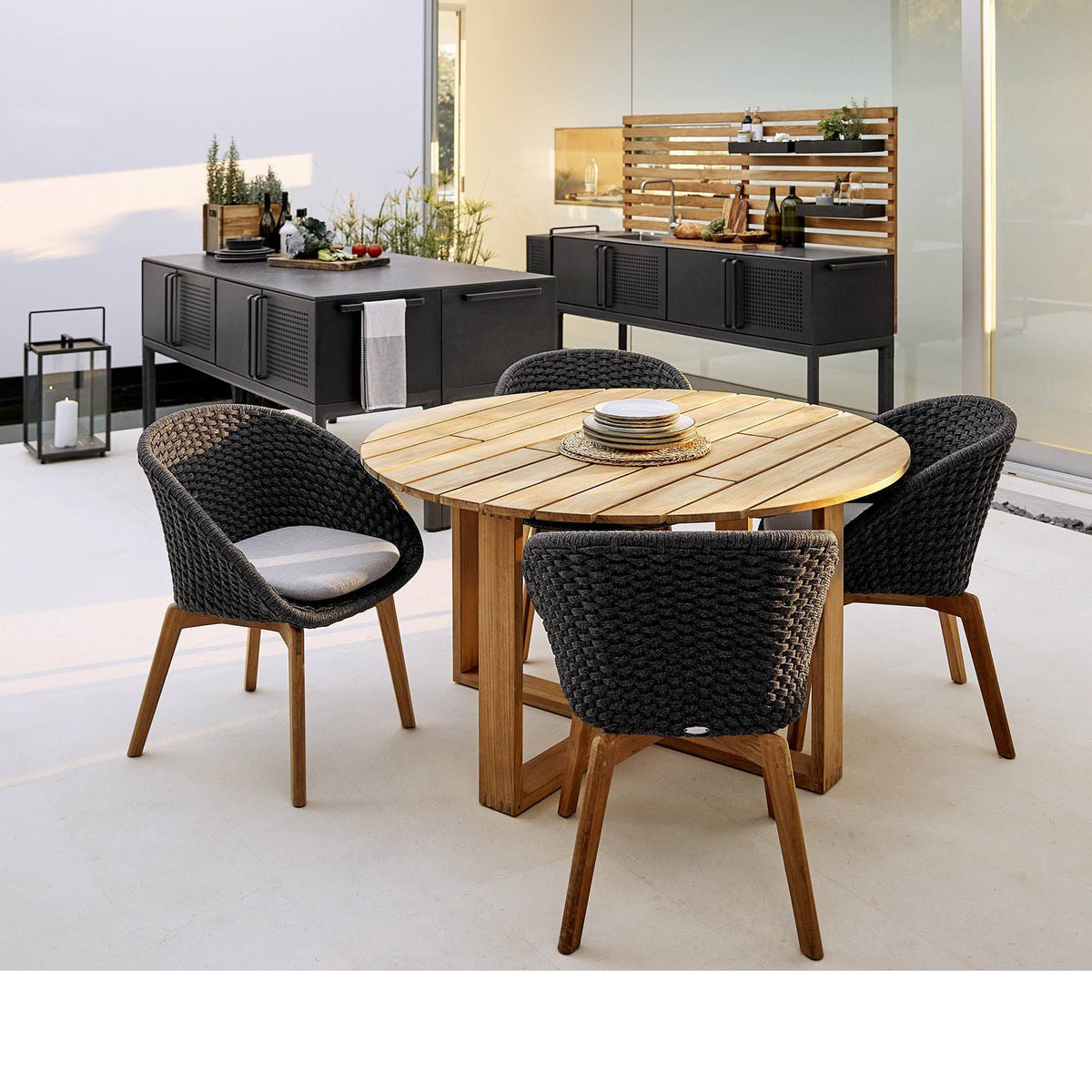 Peacock Chair | Teak Legs | Cane-line | Skandium London