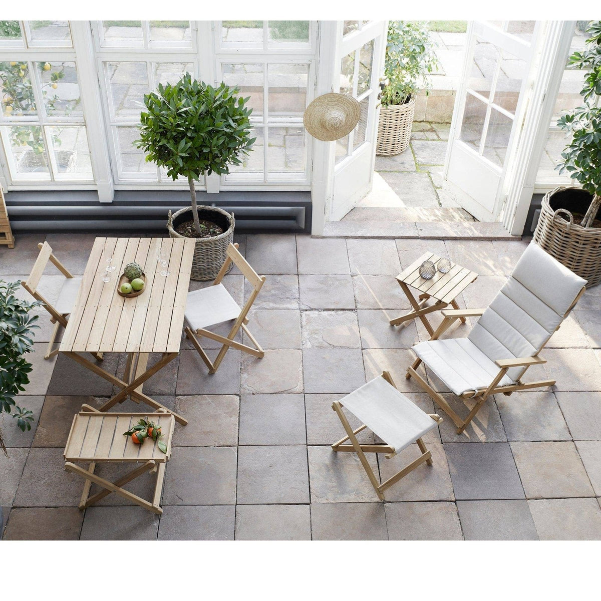 Carl Hansen - BM5768 Outdoor Footstool - Skandium London