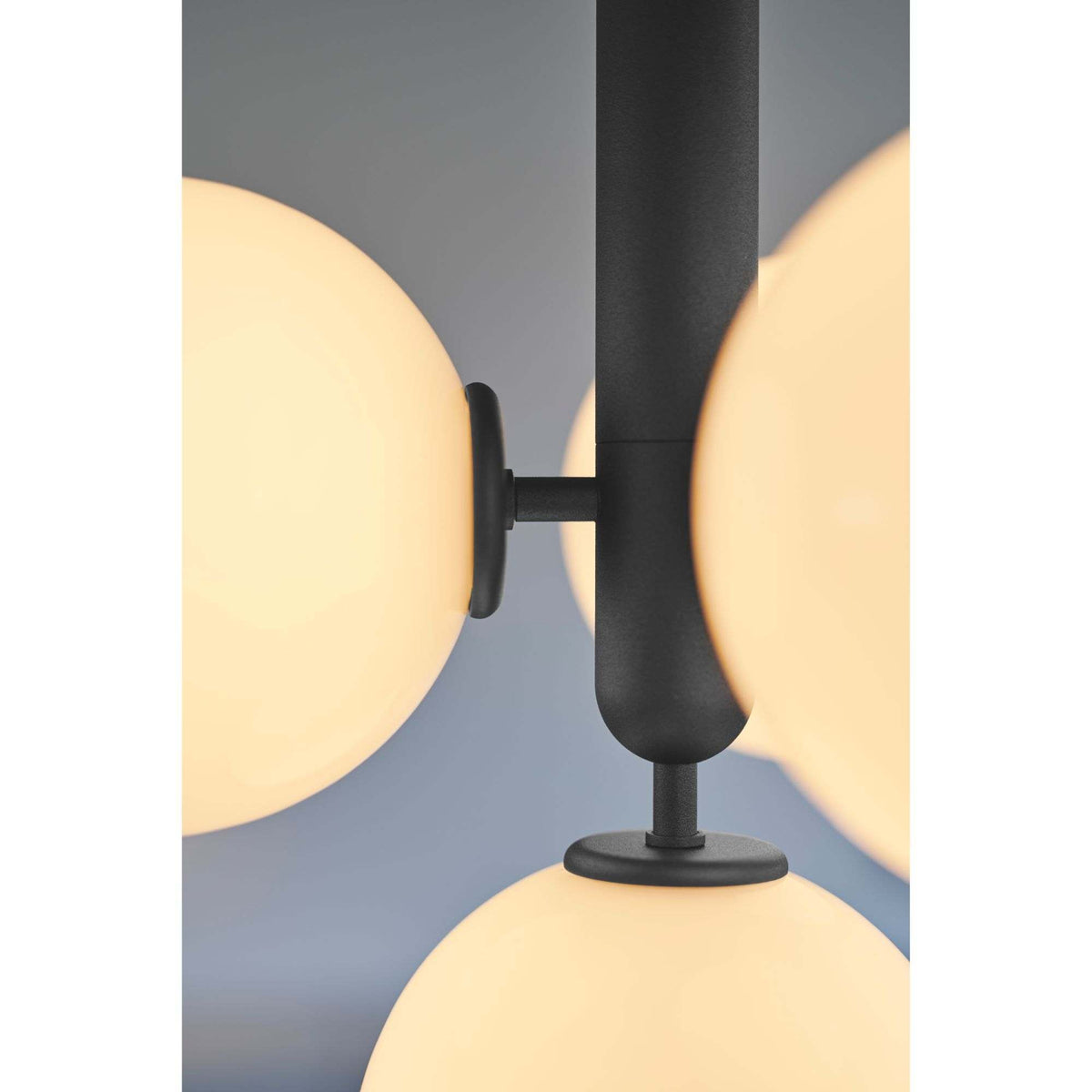 Miira 4 Opal Pendant Lamp | Nuura | Skandium London