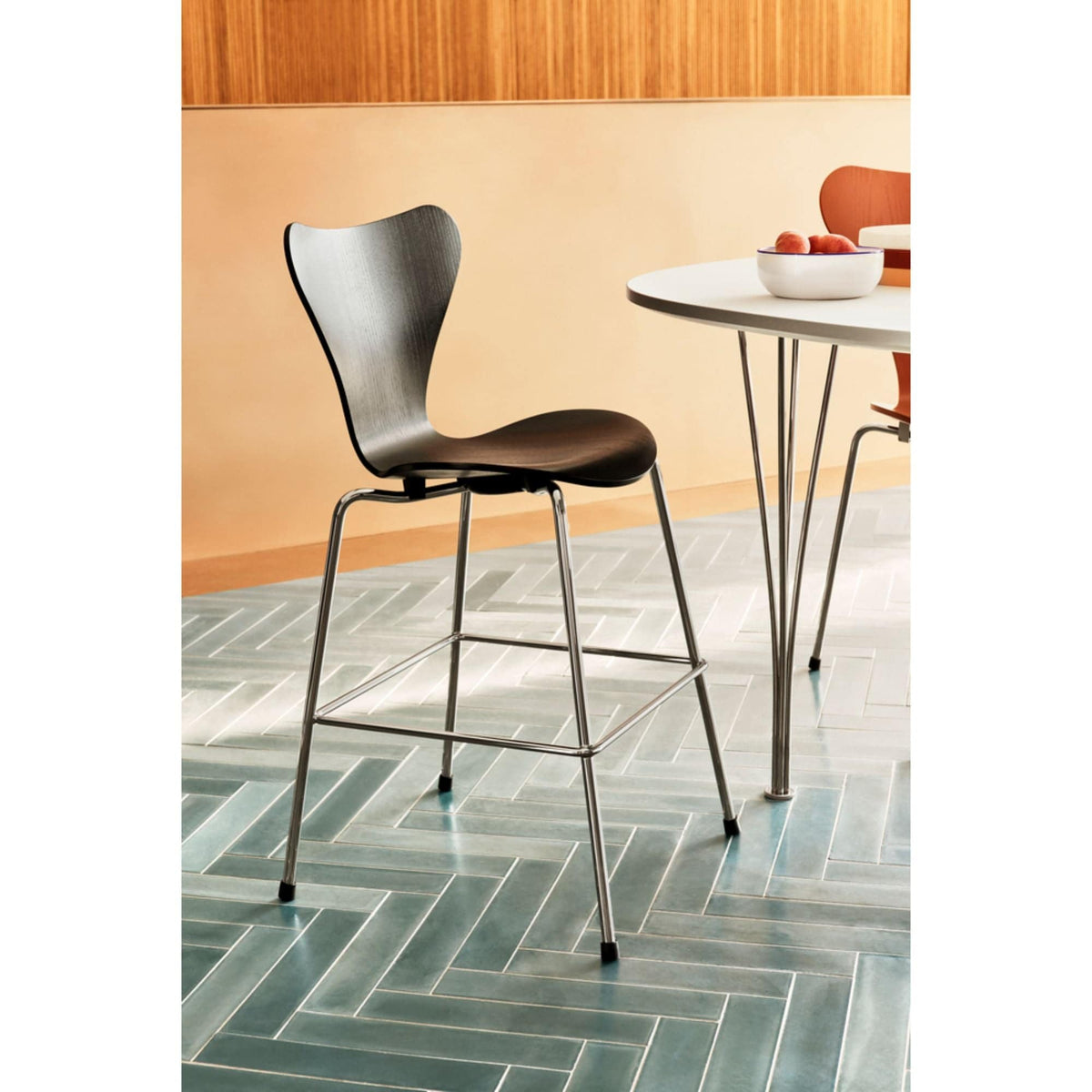 Series 7™ | junior chair | Fritz Hansen | Skandium London