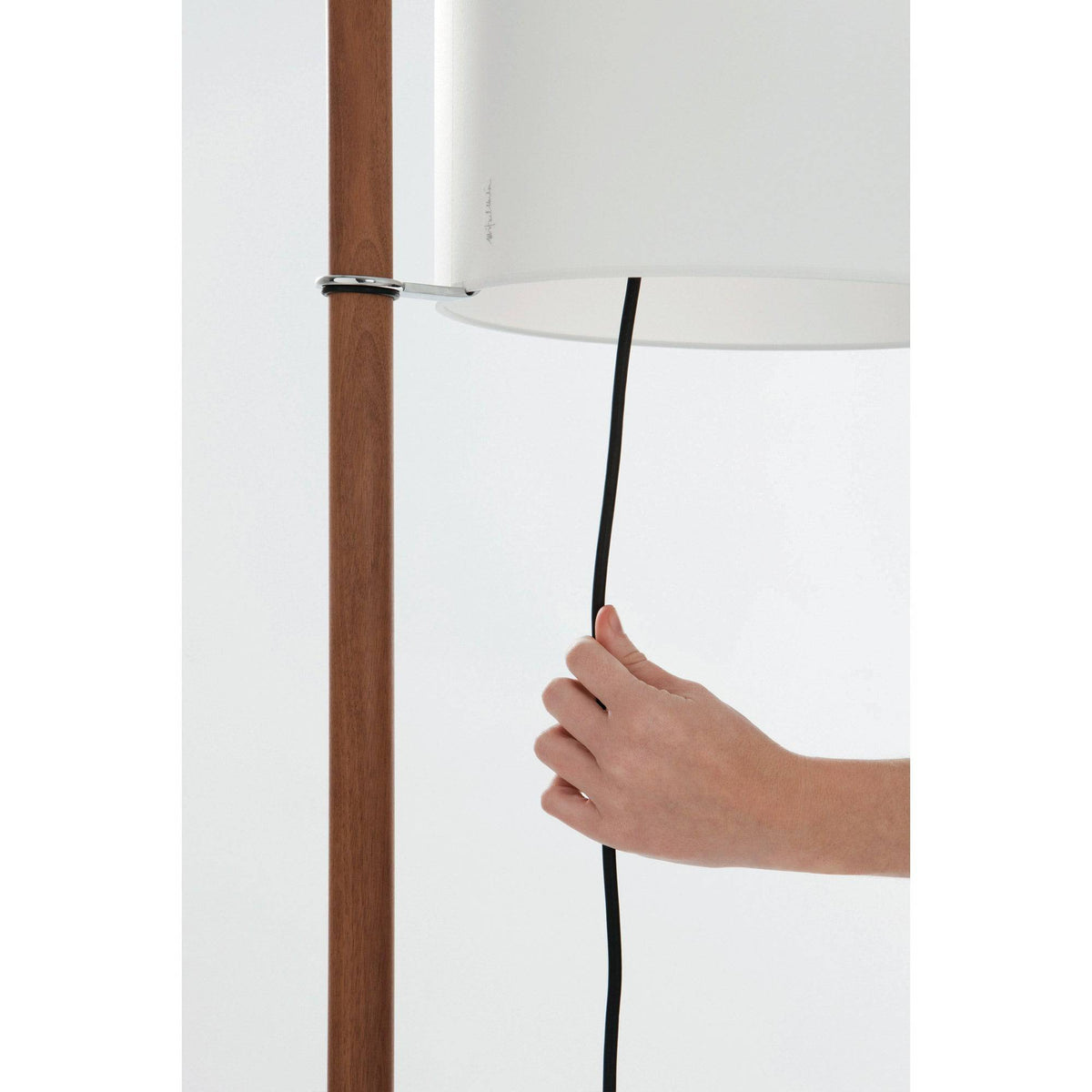 TMM floor lamp | Santa & Cole | Skandium London