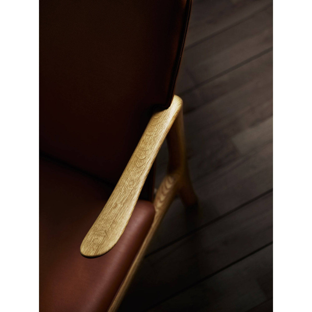 OW124 Beak chair | Carl Hansen | Skandium London