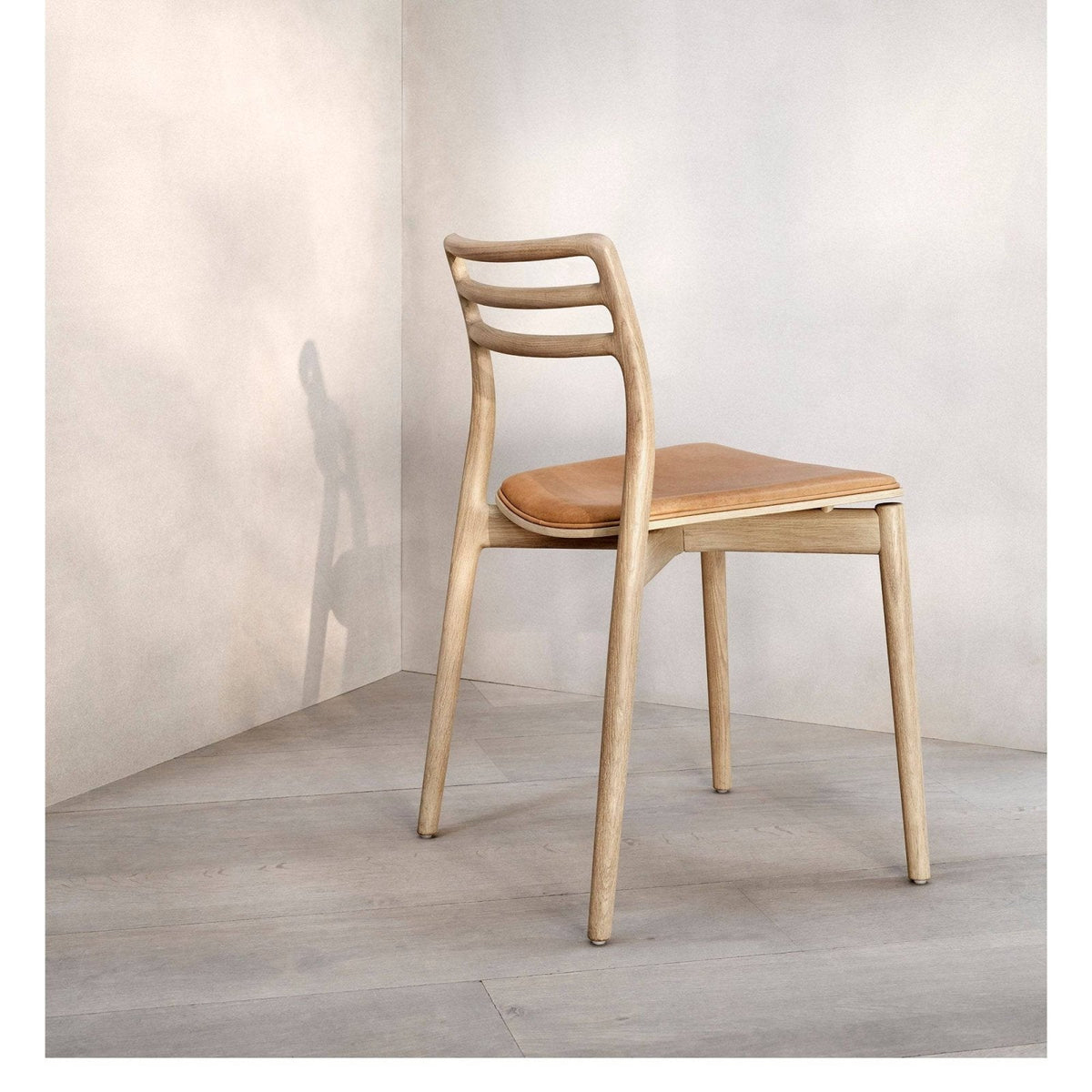 Vipp - VIPP481 - Cabin Chair - Skandium London