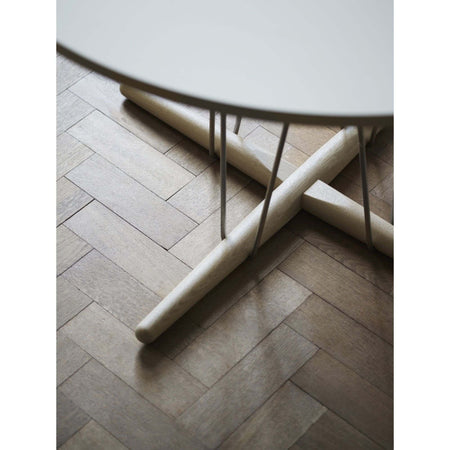 E020 Embrace Dining Table | Carl Hansen | Skandium London