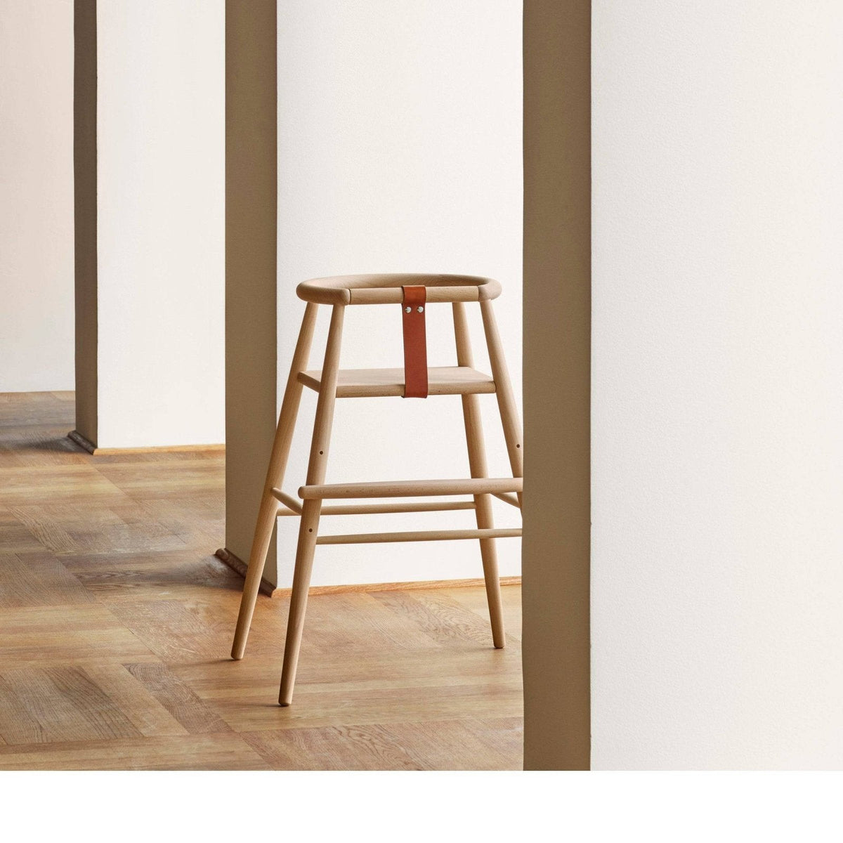 Carl Hansen - ND54 Children's chair - Skandium London