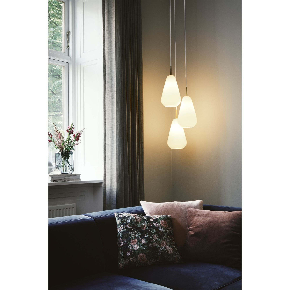 Anoli 3 Opal Pendant Lamp | Nuura | Skandium London