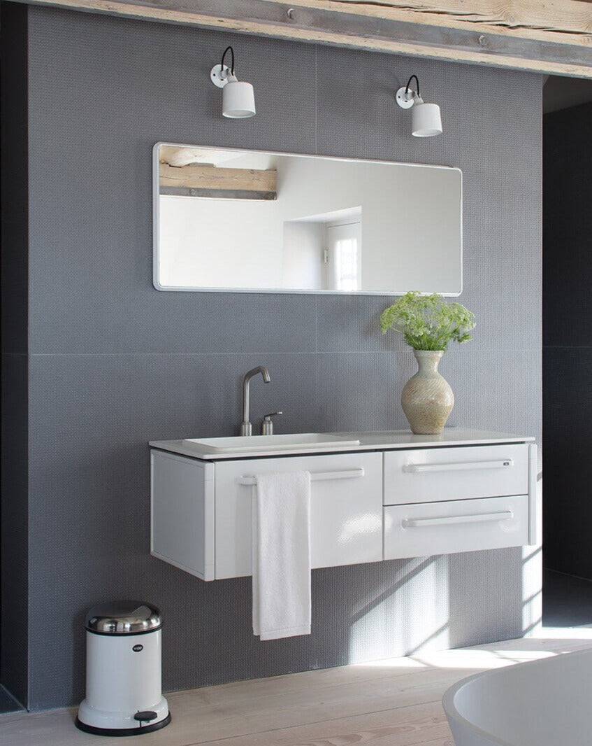 Vipp - VIPP524 - Wall Spot - Skandium London