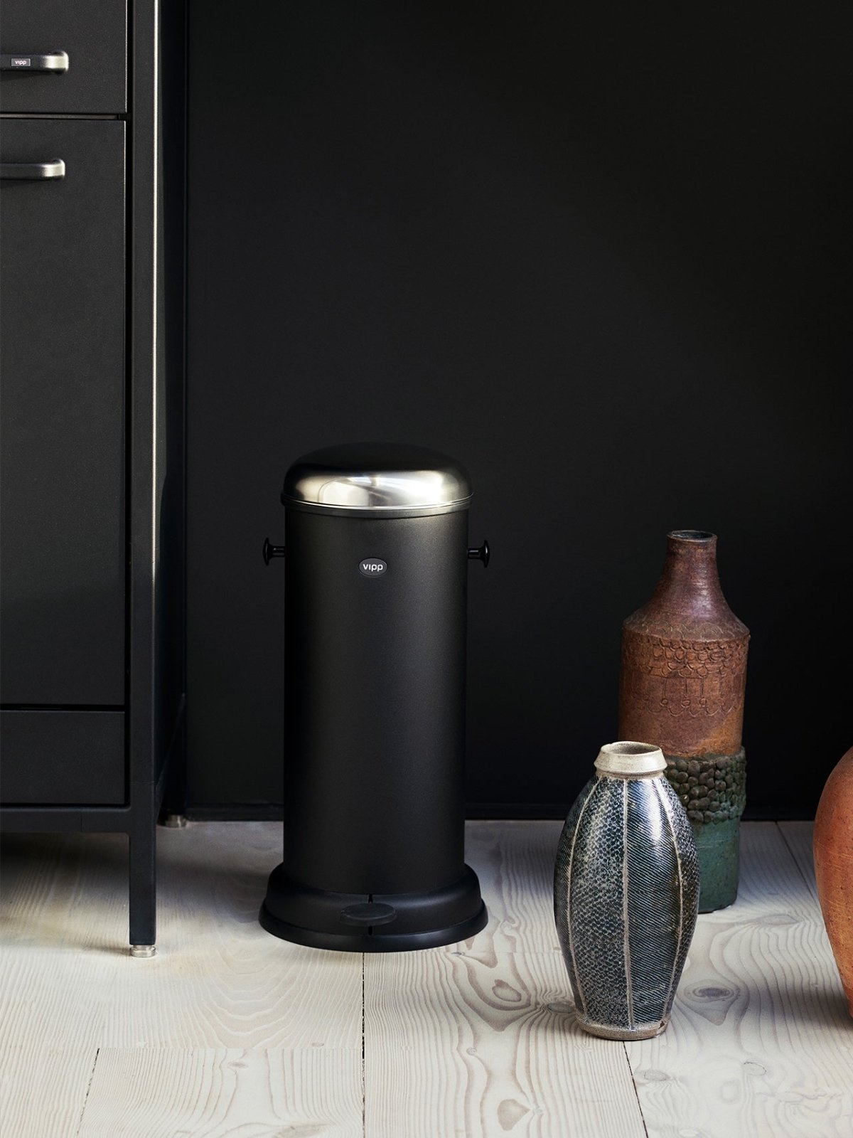 Vipp - VIPP16 - Bin 18L - Skandium London