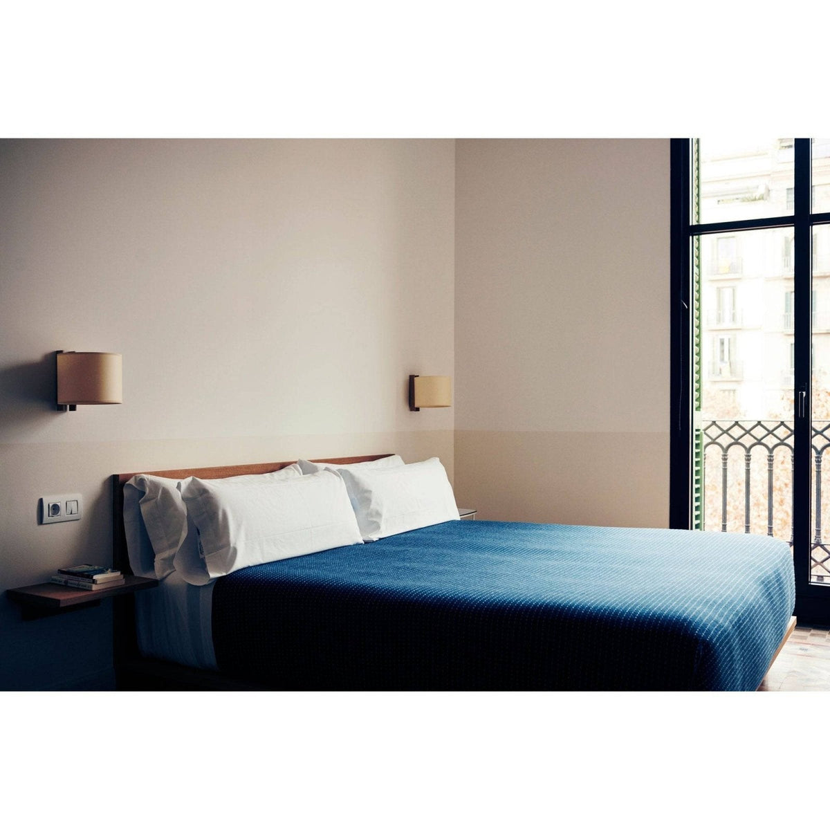 Santa & Cole - TMM Corto wall lamp - Skandium London