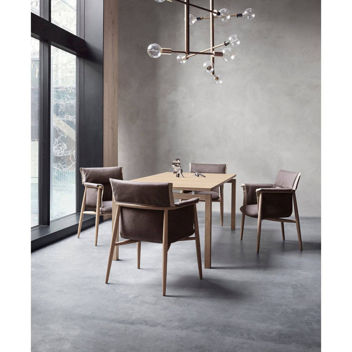 Carl Hansen - E005 Embrace armchair - Skandium London