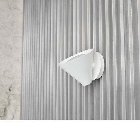 Louis Poulsen - Keglen - wall lamp - Skandium London