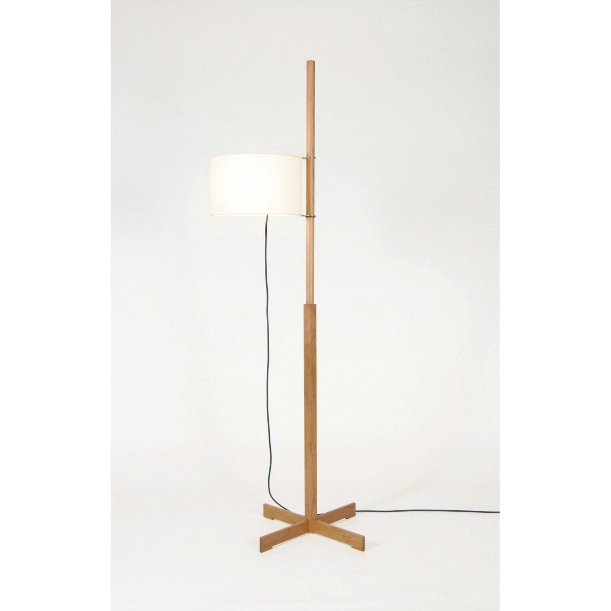 TMM floor lamp | Santa & Cole | Skandium London