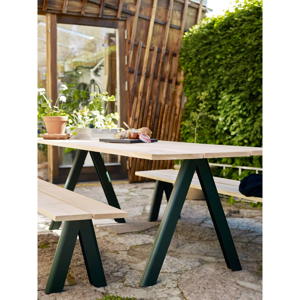 Overlap Table | Skagerak | Skandium London