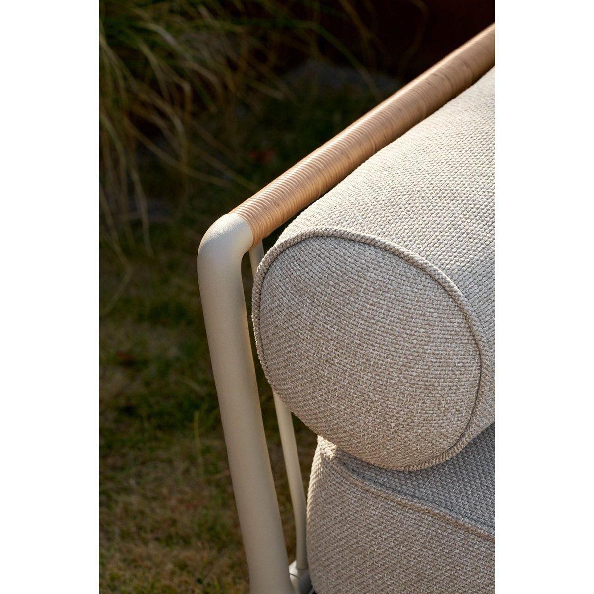 Vipp - VIPP720 - Open-Air sofa w/ table end - Skandium London