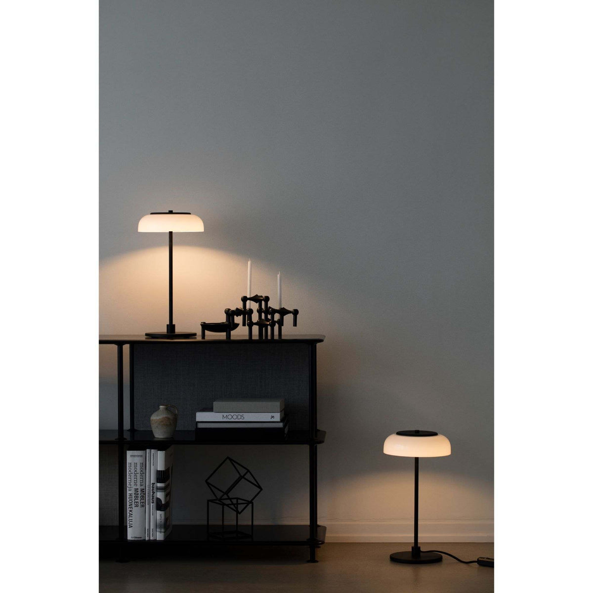 Blossi table lamp, black | Nuura | Skandium London