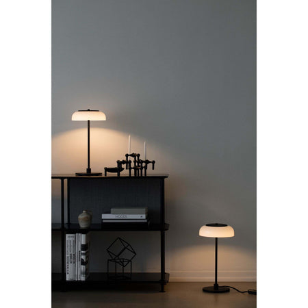 Blossi table lamp, black | Nuura | Skandium London