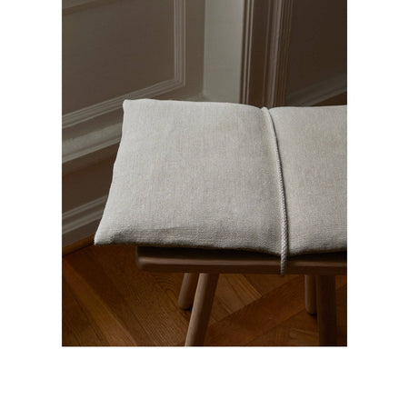 Fritz Hansen - Georg bench, linen - Skandium London