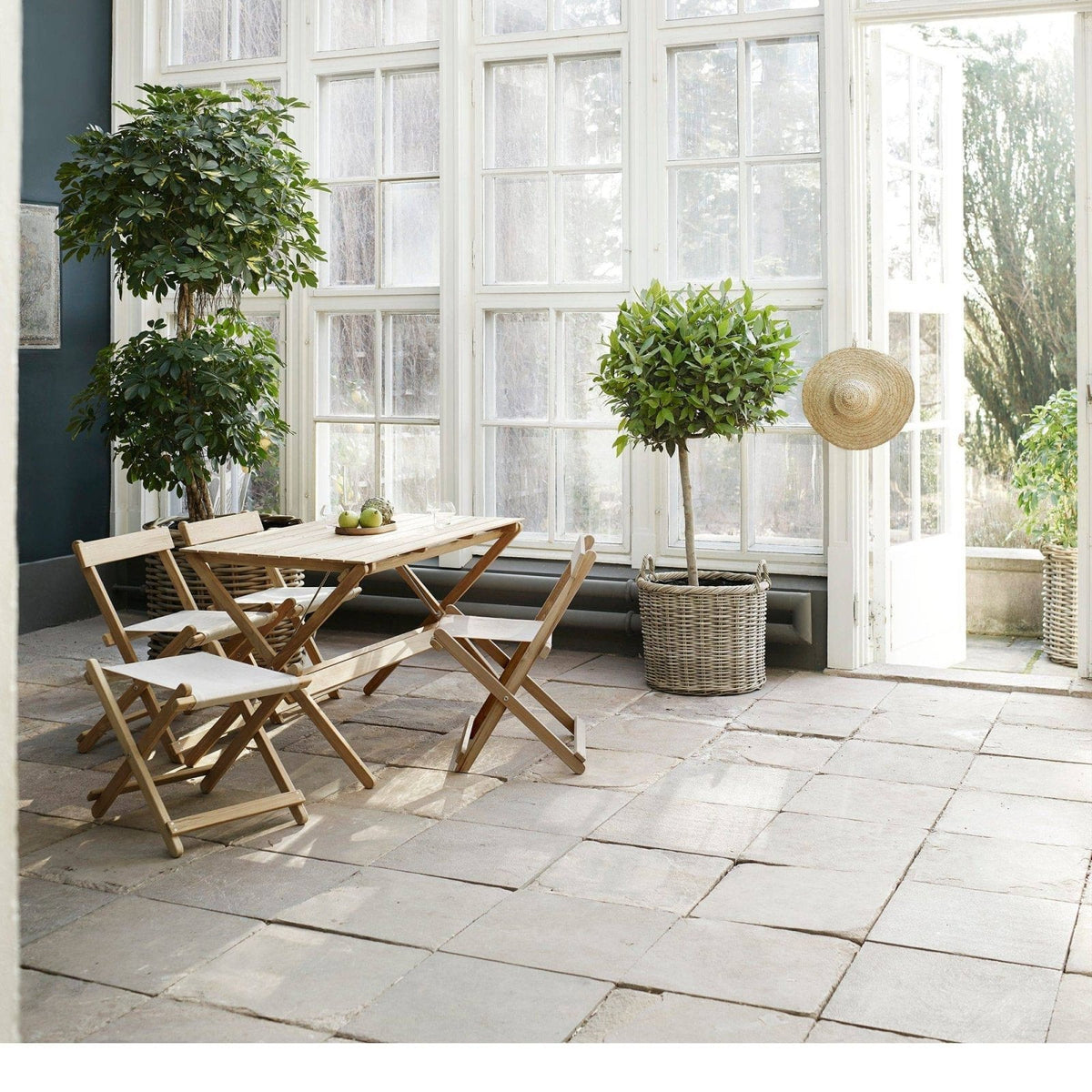 Carl Hansen - BM5768 Outdoor Footstool - Skandium London