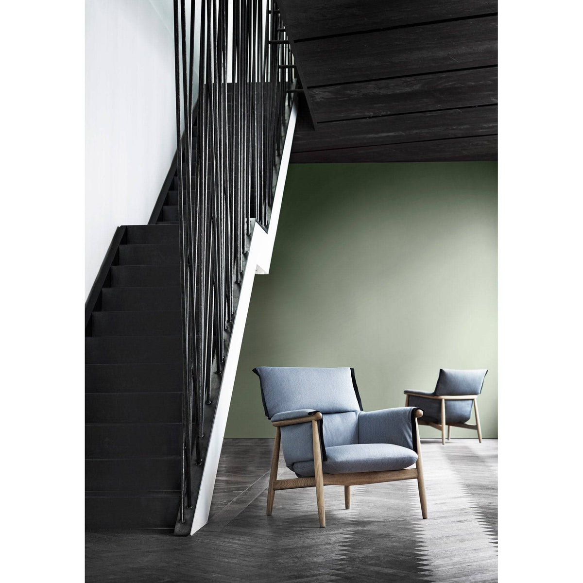 Embrace Lounge Chair E015 | Carl Hansen | Skandium London