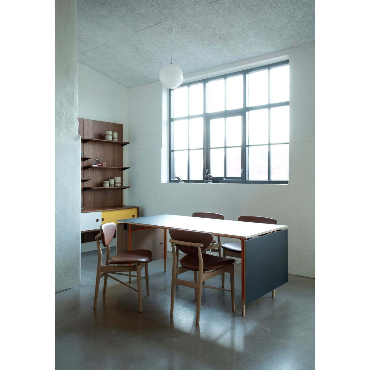 Nyhavn Dining Table With 2 Leaves | House of Finn Juhl | Skandium London