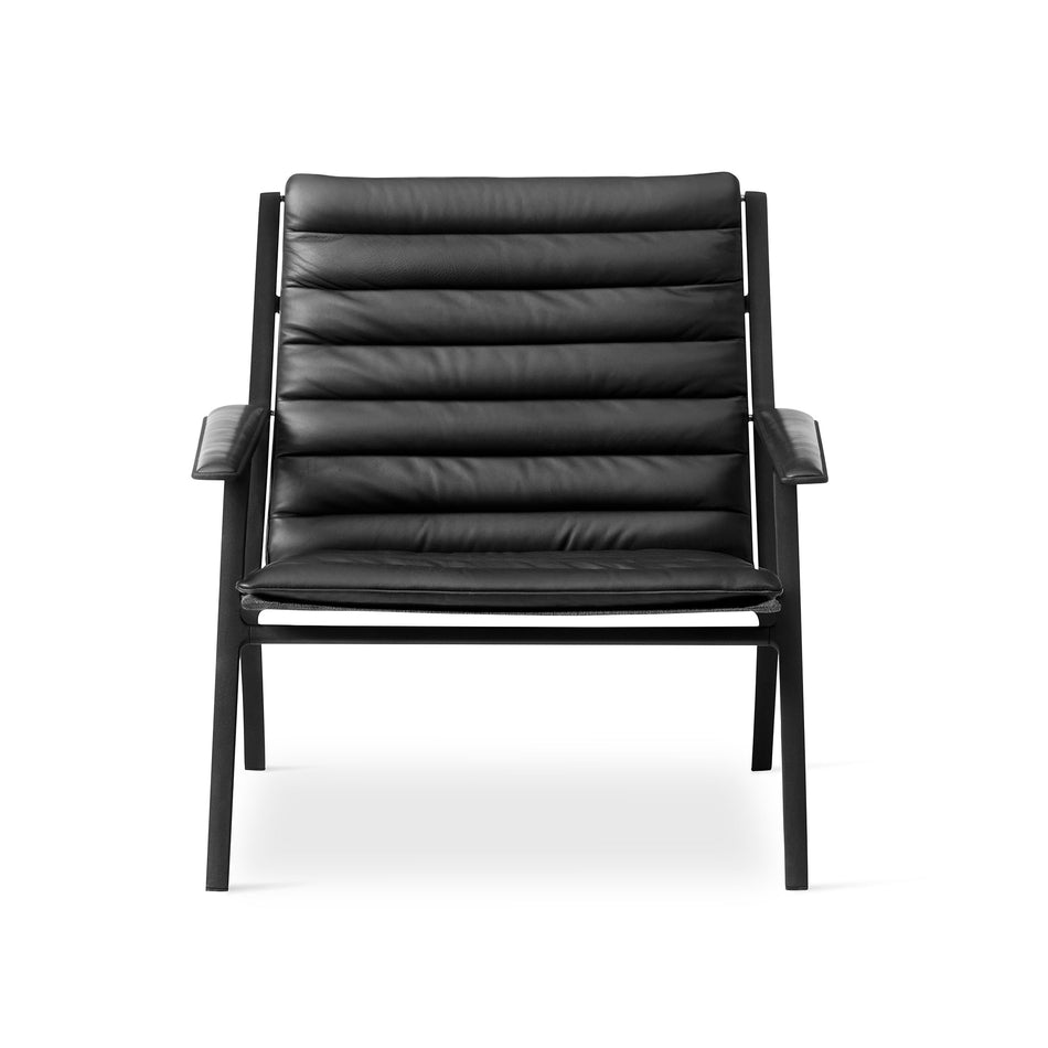 VIPP456 - Shelter Lounge Chair