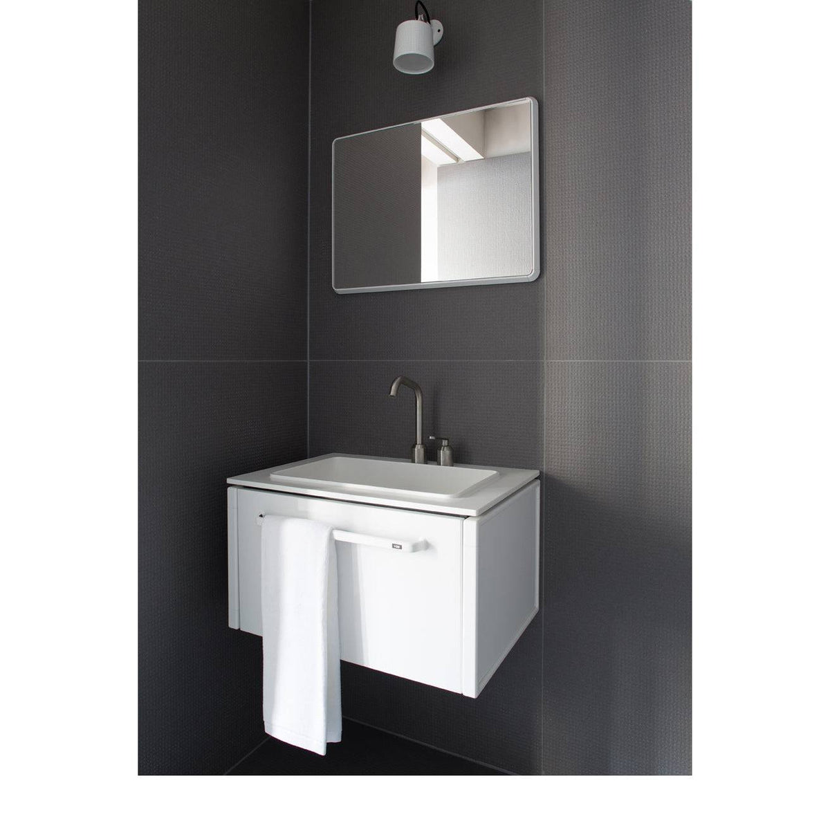Vipp - VIPP981 - Bath Module - Small - Skandium London