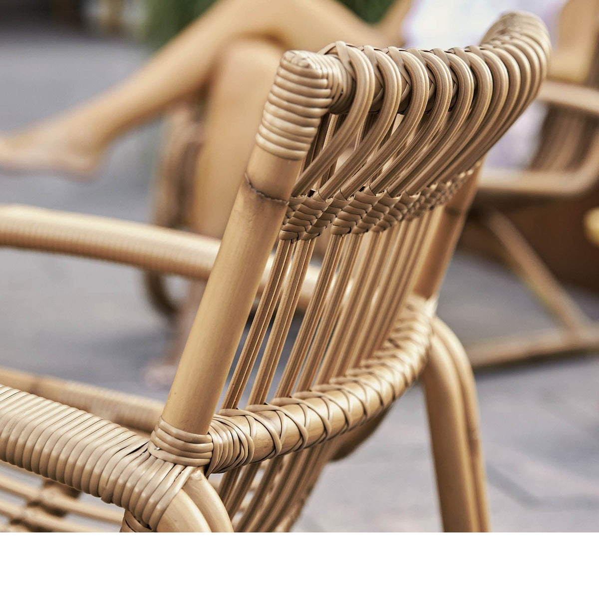 Curve Lounge Chair | Outdoor | Cane-line | Skandium London