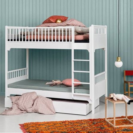 Seaside bunk bed with vertical ladder | Oliver Furniture | Skandium London