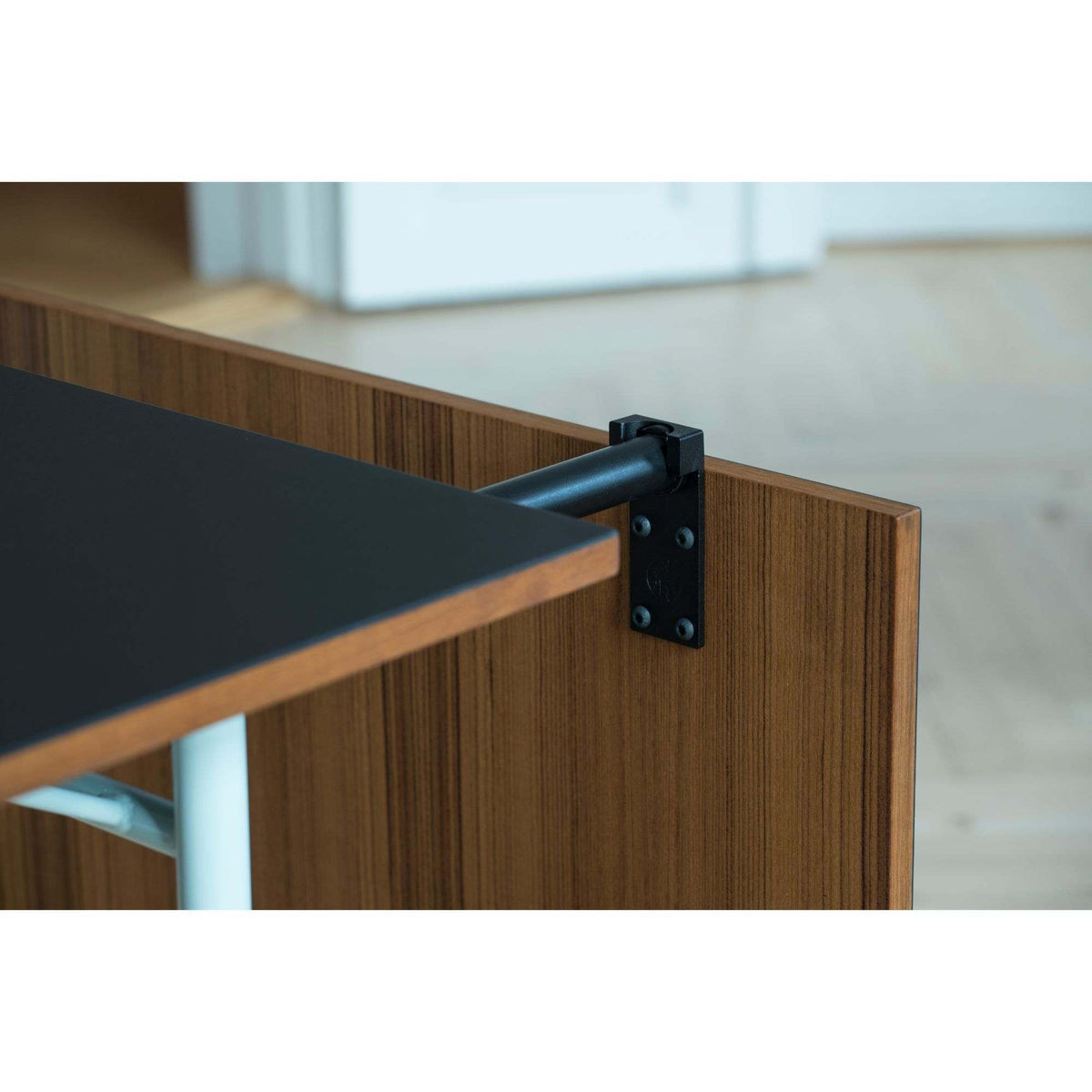 Nyhavn Dining Table With 2 Leaves | House of Finn Juhl | Skandium London